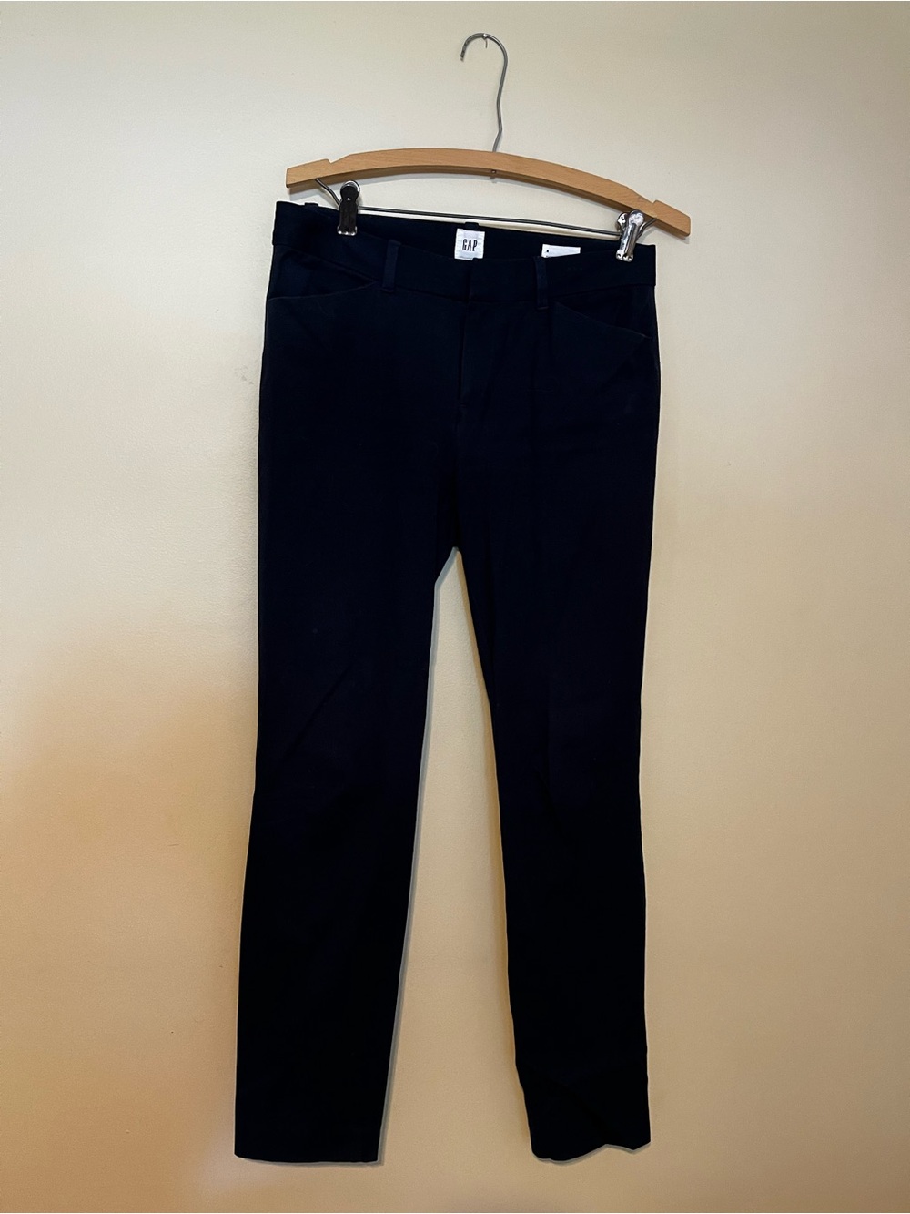 GAP Women’s Navy Blue Signature Skinny Ankle Pants